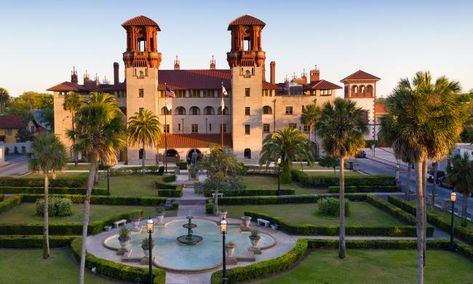 The Lightner Museum is housed in the former Alcazar Hotel in St. Augustine. Lightner Museum, St Augustine Fl, Florida Hotels, Hotel Building, Architecture History, St Augustine Florida, Dude Ranch, Art Architecture, Immersive Experience