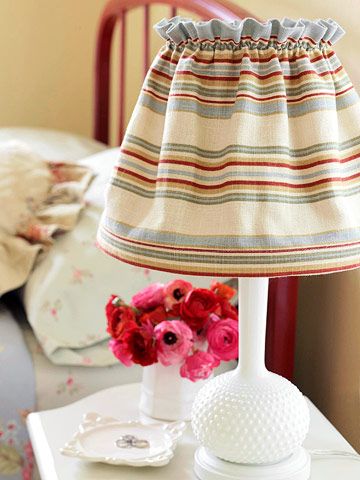 Diy Lampshade, Lampshade Makeover, Diy Shades, Scrap Material, Diy Lamp Shade, Fabric Lampshade, 15 Diy, Creative Furniture, Diy Lamp