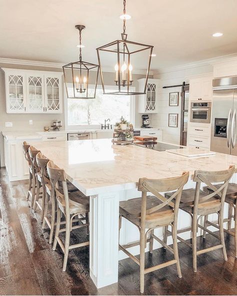 How about this kitchen at Jessica’s @woldengafamilyfarms home? Be sure to give Jessica a follow... there is so much more to see! Also...… New House - Kitchen, Kitchen Farmhouse, Kitchen Island Design, Gorgeous Kitchens, Large Kitchen, Kitchen Remodel Idea, White Cabinets, Beautiful Kitchens, Kitchen Style