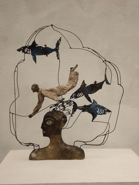 GilflingsDesigns - Wire - photo by ZoeRubens via Flickr Calarts Sketchbook, Art Appliqué, Sculptures Céramiques, Mixed Media Sculpture, 3d Studio, Wire Sculpture, Assemblage Art, Figurative Sculpture, Wire Art