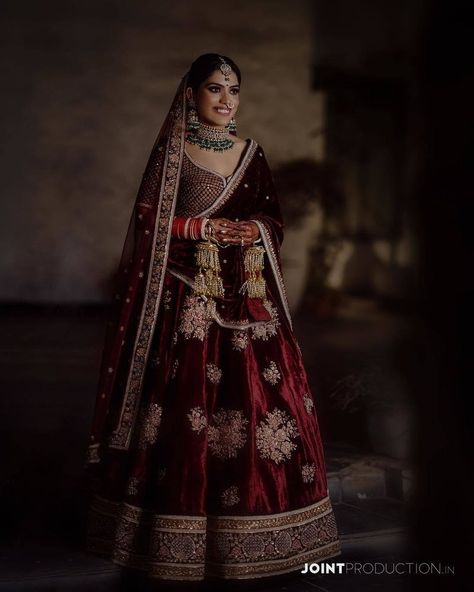 Mehroon Bridal Lehngas, Bridal Lehenga Latest, Maroon Bridal Lehenga, Lehenga Latest, Sabyasachi Lehenga Bridal, Maroon Lehenga, Bridal Lehenga Online, Lehenga Bridal, Designer Bridal Lehenga Choli