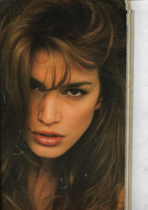 Cindy Crawford Photo, 90s Model, Phenomenal Woman, Natural Women, Photography Poses Women, Cindy Crawford, Confident Woman, Female Fashion, Classy Women