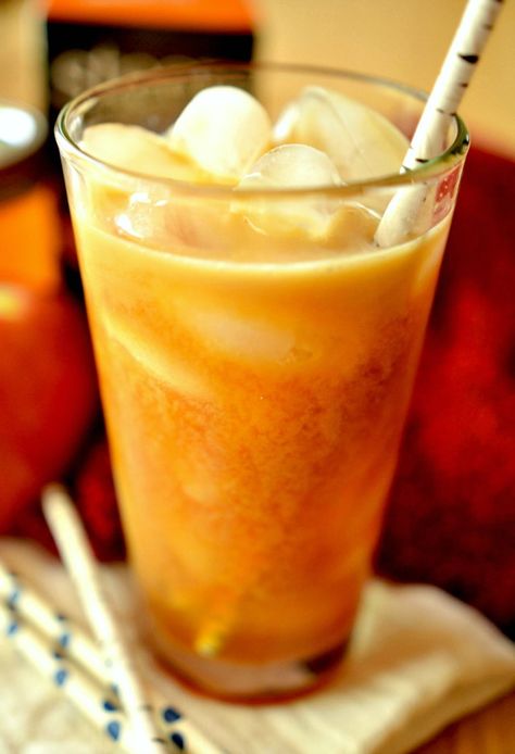 Chai Flavors, Apple Chai Latte, Chai Tea Latte Starbucks, Apple Chai, Spiced Chai, Apple Cider Recipe, Iced Chai, Chai Tea Latte, Iced Tea Recipes