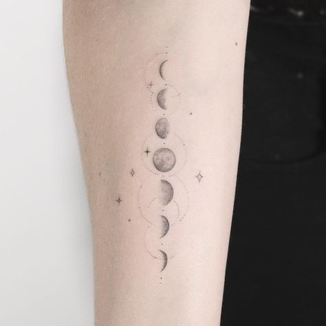 Tattoo Down Spine, Moon Cycle Tattoo, Lily Flower Tattoos, Moon Phases Tattoo, Planet Tattoos, Lunar Cycle, Spine Tattoo, Spine Tattoos, Hip Tattoo