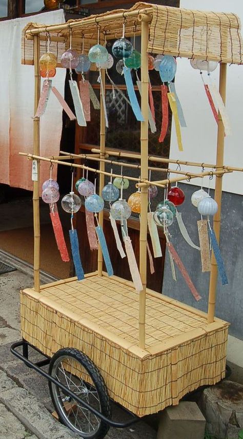 Tanabata Festival Japan, Tanabata Festival, Japanese Poem, Japanese Wind Chimes, Seni Origami, Japan Culture, Japan Aesthetic, Art Japonais, Japanese Aesthetic