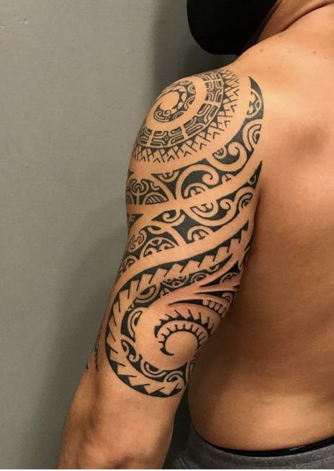 Biceps Cover Up Tattoo, Deltoid Tattoo Men, 3/4 Sleeve Tattoo, Tattoo Ideas For Men Polynesian, Side Arm Tattoo Men, Half Sleeve Polynesian Tattoo Men, Arm Polynesian Tattoo Design, Polynesian Shoulder Tattoo Men, Samoan Shoulder Tattoo Men