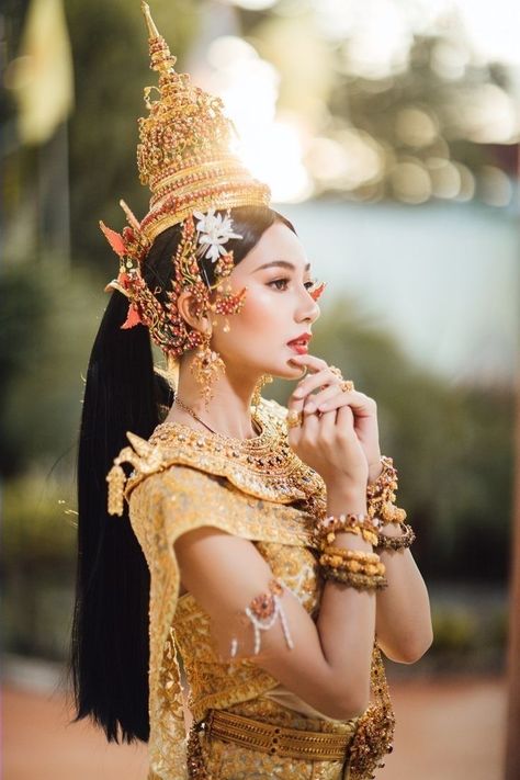 Thai Photoshoot, Traditional Thai Dress, Thai New Year, Thailand Dress, Traditional Thai Clothing, Thai Costume, Thai Wedding Dress, Thai Fashion, Thai Clothes