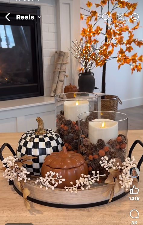 October Crafts, Fall Table Centerpieces, Antique Home Decor, Fall Kitchen Decor, Cozy Fall Decor, Halloween Table Decorations, Fall Front Porch Decor, Antique Home, Fall Wedding Centerpieces