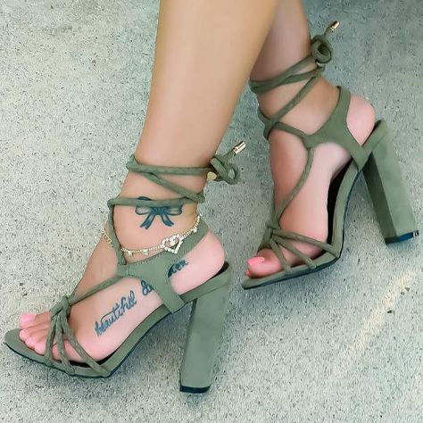 Cut Out Chunky Heels High Heel Sandals Outfit, Heels High Classy, High Heels Outfit, High Heels Classy, Shoes Heels Classy, Comfort Shoe, Heels Classy, Studded Heels, Leather Shoes Woman