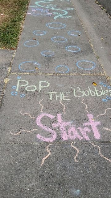 Sidewalk Art, Made My Day, Chalk Drawings, Sidewalk Chalk, The Smile, Smile On, Chalk Art, The Neighborhood, My Day