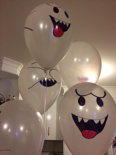 Mario Cart Halloween Decorations, Mario Birthday Party Diy Decorations, Super Mario Halloween Decorations, Mario Kart Halloween Decorations, Mario Cart Decorations, Mario Kart Balloons, Mario Halloween Decorations, Mario Ghost, Ghost From Mario