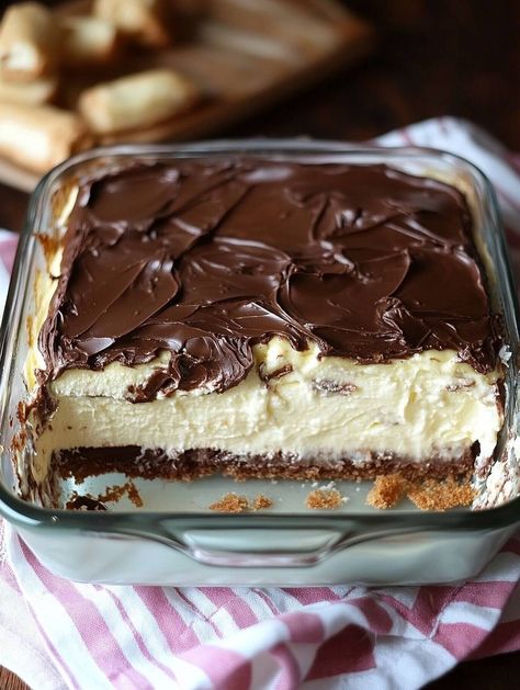 No bake Chocolate Eclair Cake - No Bake Chocolate Eclair Cake, No Bake Chocolate Eclair, Pastries Aesthetic, Baked Meatloaf, Chocolate Eclair Cake, Mexican Casserole Recipe, Pudding Flavors, Eclair Cake, Chilled Desserts