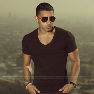 ♥ Bathroom Men, Jay Sean, Music Flyer, Black Sesame Ice Cream, Shemar Moore, Fashionable Men, Her Majesty The Queen, Holiday Cocktail Recipe, Entertainment Company