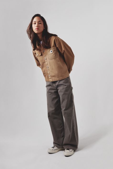 Carhartt Women Outfits Fall, Carhartt Fashion Woman, Women’s Carhartt Outfit, Carhartt Women Outfits Jackets, Carhartt Jacket Outfit Woman, Carhartt Women's Outfit, Carhartt Pants Women's, Carhartt Fashion, Womens Work Pants