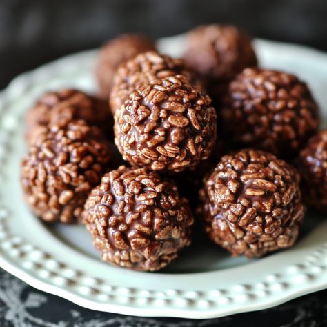 Chocolate Rice Krispie Balls Chocolate Covered Rice Krispie Balls, Chocolate Rice Crispy Balls, Chocolate Rice Krispie Balls, Rice Krispie Recipes, Rice Krispie Balls, Rice Crispies Recipe, Chocolate Rice Crispy, Rice Krispies Recipe, Chocolate Rice Krispies