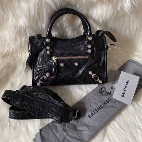 Balenciaga City Bag Mini, Dream Handbags, Aesthetic Bag, Dream Bag, Dream Bags, Bags Ideas, Aesthetic Bags, Heaven Sent, Balenciaga Bag