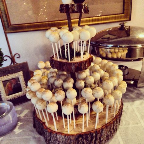 Rustic Cake Pop stand - wedding cake pops Cake Pops Wedding, Cake Pop Stand, Wedding Cakes Ideas, Cake Pop Bouquet, Easter Cake Pops, Cake Pop Displays, Sweets Ideas, Bridal Shower Cupcakes, Wedding Cake Pops