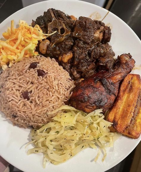 Jamaica Food, Carribean Food, Homemade Comfort Food, Jamaican Dishes, Jamaican Food, Soul Food Dinner, Food Babe, Delicacy Food, Healthy Food Motivation