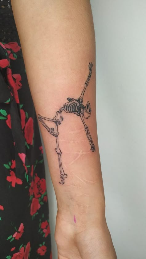 Ballet Tattoos, Ballerina Tattoo, Dancer Tattoo, Dance Tattoo, Skeleton Tattoo, Armband Tattoos, Western Tattoos, Skeleton Tattoos, Doodle Tattoo