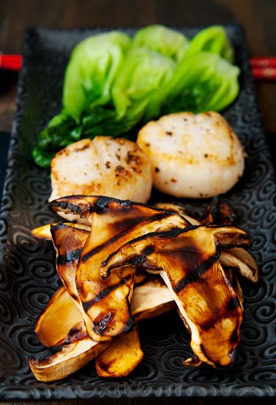 grilled matsutake recipe | use real butter Matsutake Mushroom, Japanese Practice, Shinrin Yoku, Mushroom Dish, Forest Bathing, Japanese Dishes, Japan Food, Asian Cooking, Mushroom Recipes