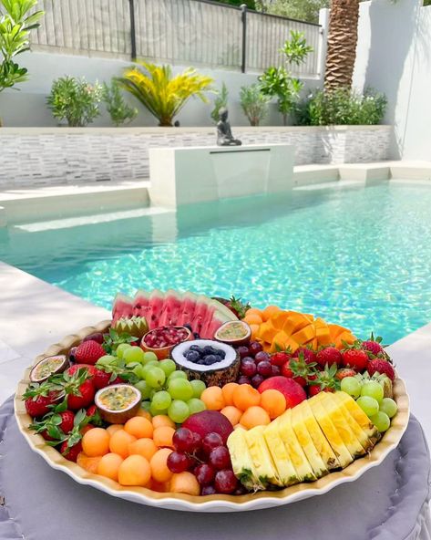 ☀️Summer’s calling, and this fruit platter is answering! 📞 Fuel up for the final stretch of school and get ready for endless pool days.🤿 📸@mumcomingthrough #DubaiSummer #FruitPlatter #SchoolCountdown #PoolsideSnacks Pool Fruit Platter, Summer Fruit Platter, Poolside Snacks, Fruit Platter Designs, Endless Pool, Fruit Packaging, Backyard Birthday, Fruit Arrangements, Birthday Brunch