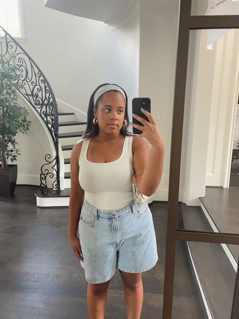 Clean Girl Black Woman Aesthetic Outfits, Clean Girl Outfits Black Women, Clean Girl Aesthetic Black Women, Minimalist Fashion Black, Clean Girl Outfits, Neutral Summer Outfits, Buy Outfits, Aesthetic Clean, Dope Fits