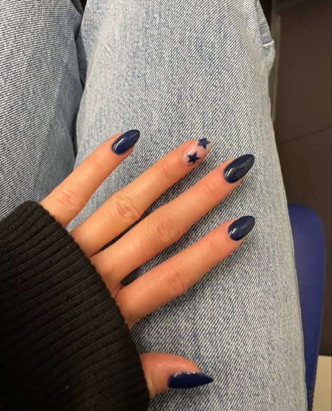 Nail Design With Blue Color, Cute Almond Nails Ideas, Blue Acrylic Designs, Blue Nail Inspired, Easy Nail Patterns, Acrylic Nails Navy, Nails Inspo 2024, Nails Inspo Design, Cute Nail Polish Designs