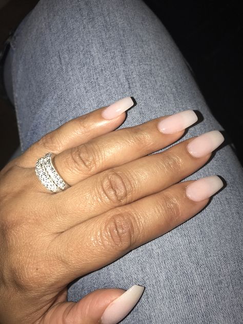 SnS natural in medium. Coffin. Coffin Natural Nails, Sns Nail Ideas, Sns Nails Designs, No Chip Manicure, Sns Nails Colors, Natural Nail Art, Impress Nails, Medium Coffin, Purple Nail Art