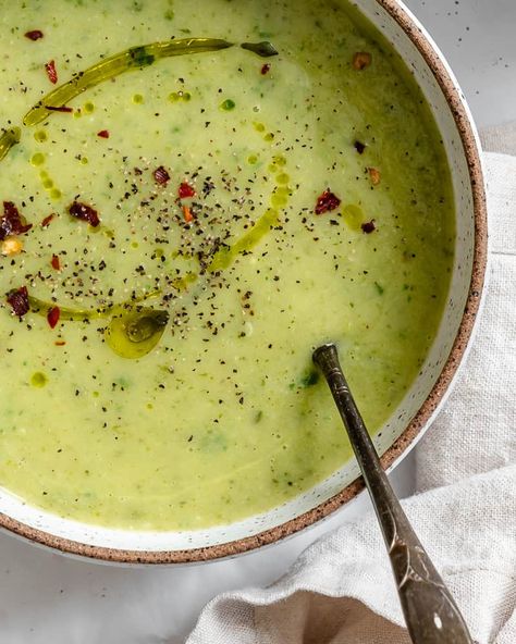 This Vegan Zucchini Soup is made with fresh zucchini and perfumed with basil leaves for a wonderfully herbaceous summer appetizer or side dish. Made in one pot in just 30 minutes! Zucchini Soup Vegan, Vegan Zucchini Soup, Zucchini Soup Recipes, Herb Soup, Plant Based Recipes Dinner, Creamy Asparagus, Fresh Zucchini, Zucchini Soup, Dairy Free Cream