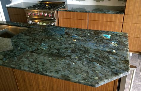 Labradorite kitchen counters. THIS is what I want in *my* home - simply stunning!! Labradorite is one of my *very* favorite stones - magical! Labradorite Kitchen, Blue Granite Countertops, Kitchen Slab, Mosaic Marble, Octagon Table, Agate Table, Granite Countertop, Interior Design Themes, Marble Decor