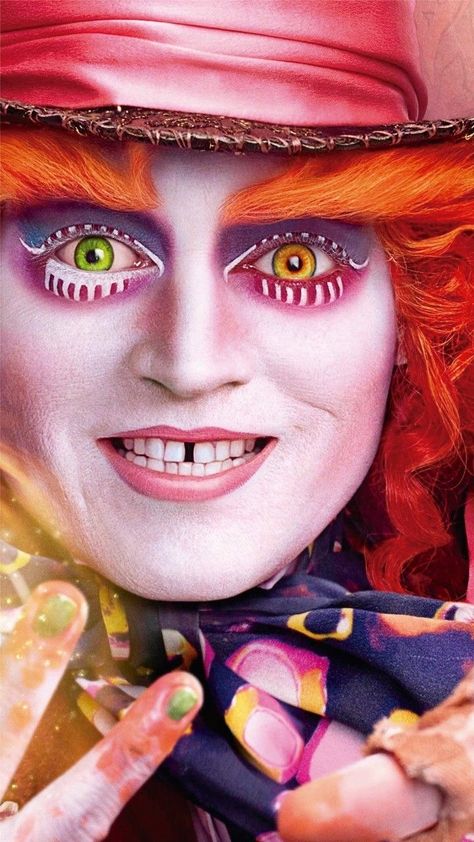 Mad Hatter Makeup, Johnny Depp Mad Hatter, Mad Hatter Halloween Costume, Mad Hatter Cosplay, 2016 Movies, Alice In Wonderland Makeup, Wonderland Makeup, Halloween Costumes Scarecrow, Glass Wallpaper