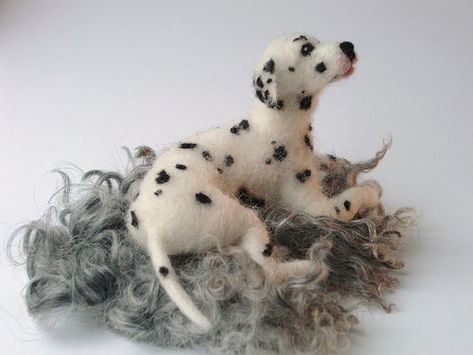 Needle felted Dalmatian | This Dalmatian is needle felted of… | Flickr Felted Miniatures, Miniature General Store, Stuffed Dogs, Felt Dog, Felted Dog, Felt Animal Patterns, Wire Armature, Wet Felting Projects, Needle Felted Dog