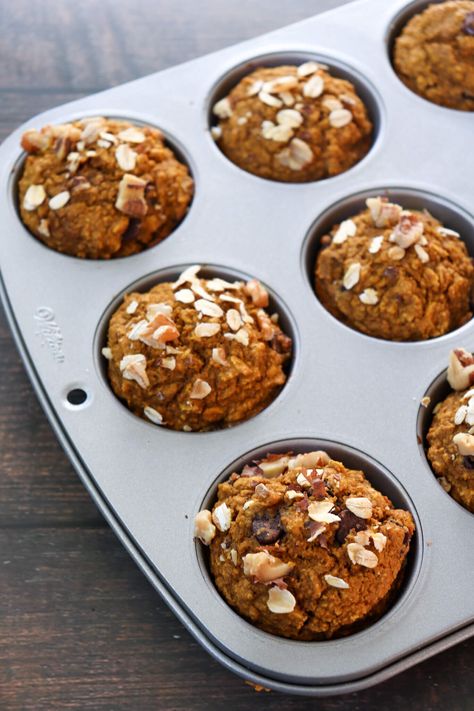 LOW CALORIE PUMPKIN MUFFINS — SIMPLY BALANCED YOU Low Sugar Pumpkin Muffins, Low Calorie Fall Desserts, Low Calorie Pumpkin Muffins, Oat Flour Pumpkin Muffins, Low Calorie Muffins, Low Sugar Muffins, Low Calorie Pumpkin, Pumpkin Spice Syrup, Superfood Recipes