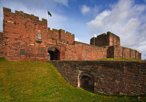 Family Holiday Destinations To Visit In Autumn In The North Carlisle Castle, Carlisle Cumbria, Stone Castle, Best Western Hotel, Watchful Eye, Mary Queen Of Scots, Tyne And Wear, Weekend Breaks, British History