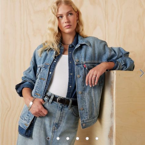 Classic Cut, Oversized, Perfect Jean Jacket For Fall, Spring, And Really Any Season. Timeless! Medium Wash Blue Called “Soft As Butter” By The Brand. Never Worn; Perfect Condition. Trucker Jacket Outfit, Denim Jacket Oversized, Levis Denim Jacket, Levis Jacket, Romper And Jacket, Denim Day, Oversized Denim Jacket, Cardigan Shirt, Levis Denim