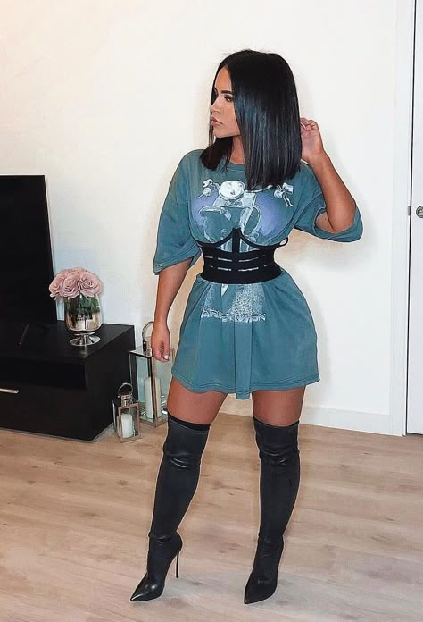 Sarah Louise, Corset Outfit, Trendy Fashion Outfits, Dope Outfits, Thigh High Boots, Baddie Outfits, Outfits Casuales, Fashion Killa, Thigh High