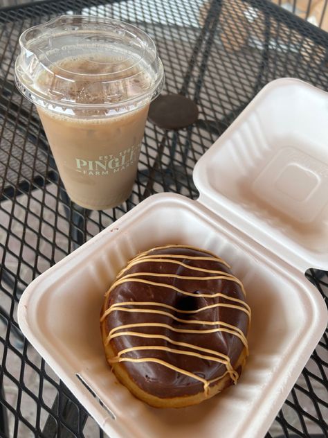 #icedcoffee #coffee #donut #doughnut #food #yummy #farmersmarket #aesthetic #trendy #pinterest Doughnuts Aesthetic, Doughnut Aesthetic, Donut Aesthetic, Coffee Donut, Marketing Project, Coffee And Donuts, Food Yummy, Marauders Era, Starbucks Drinks