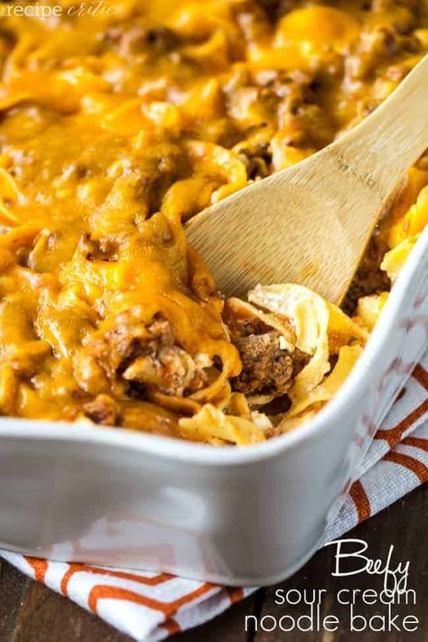 Sour Cream Noodle Bake, Noodle Bake, Think Food, Beef Dishes, Spaghetti Squash, Casserole Dish, Meat Dishes, Ground Beef Recipes, One Pot Meals