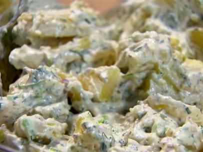 Ina Garten Potato Salad, Ranch Potato Salad, Potato Salad Dressing, Potato Salad Recipe Easy, Potato Salad With Egg, Tabbouleh Salad, Ina Garten Recipes, Salad Recipes Video, Potato Salad Recipe