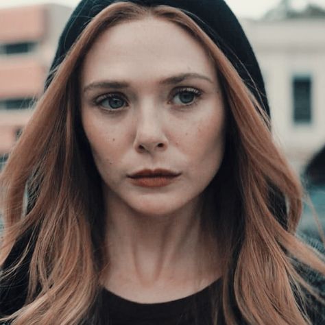 Wanda Maximoff Icons, Lizzie Olsen, Elizabeth Olsen Scarlet Witch, Scarlet Witch Marvel, Marvel Images, Scarlett Witch, Richard Madden, Wanda And Vision, Marvel Series