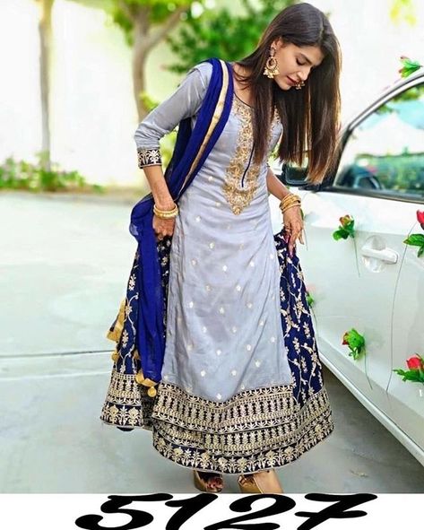 SRS210219⠀⠀⠀⠀⠀⠀⠀⠀⠀ Navy blue sharara with grey kurta ⠀⠀⠀⠀⠀⠀⠀⠀⠀ To purchase this product mail us at houseof2@live.com or whatsapp us on… घाघरा चोली, Suit Sharara, Punjabi Suits Party Wear, Orang India, Embroidery Suits Punjabi, Punjabi Salwar, Lehenga Suit, Designer Punjabi Suits, Punjabi Outfits