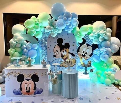 Γενέθλια Mickey Mouse, Mickey Baby Showers, Mickey First Birthday, Mickey 1st Birthdays, Surprise Birthday Decorations, Mickey Mouse Baby Shower, Boys First Birthday Party Ideas, Baby Birthday Decorations, Baby Birthday Themes