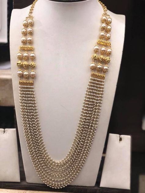 Gold Layered Necklace, Gold Pearl Jewelry, Pearl Jewelry Design, Pearl Necklace Designs, Gold Necklace Indian Bridal Jewelry, Beaded Necklace Designs, Antique Jewelry Indian, Gold Jewelry Sets, Gold Fashion Necklace