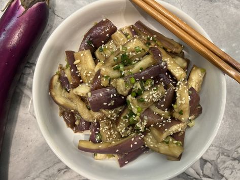 10 Min Korean Steamed Eggplant Side Dish Recipe (Gaji-namul 가지나물) Gaji Namul, Korean Eggplant, Eggplant Side Dishes, Steamed Eggplant, Smashed Cucumber, Smashed Cucumber Salad, Creative Meals, Cucumber Salad Recipe, Korean Side Dishes