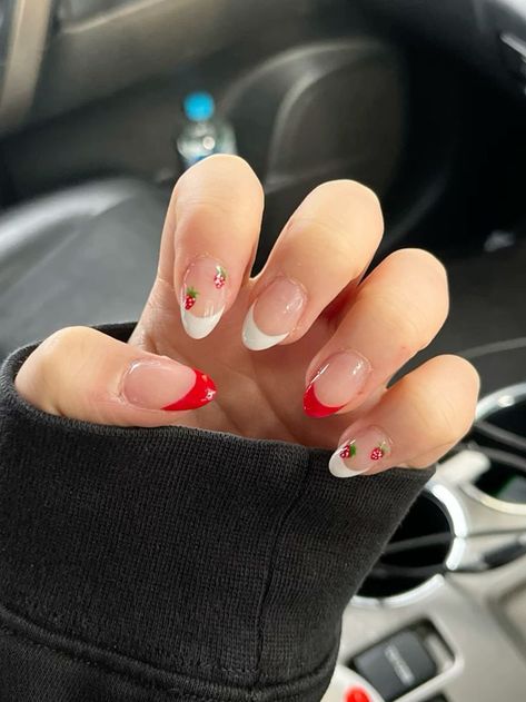 Res Summer Nails, French Strawberry Nails, French Nails With Strawberry, Strawberry Nails Designs Simple, Nail Inspo Strawberry, Strawberry Nails Simple, Simple Strawberry Nails, Strawberry Nails Pink, Strawberry French Tip Nails