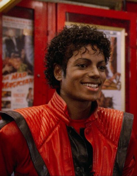 Thriller Michael Jackson, Jermaine Jackson, Michael Jackson Funny, Michael Jackson Wallpaper, Michael Jackson Rare, Photos Of Michael Jackson, Michael Jackson Art, Michael Jackson Thriller, Michael Jackson Smile