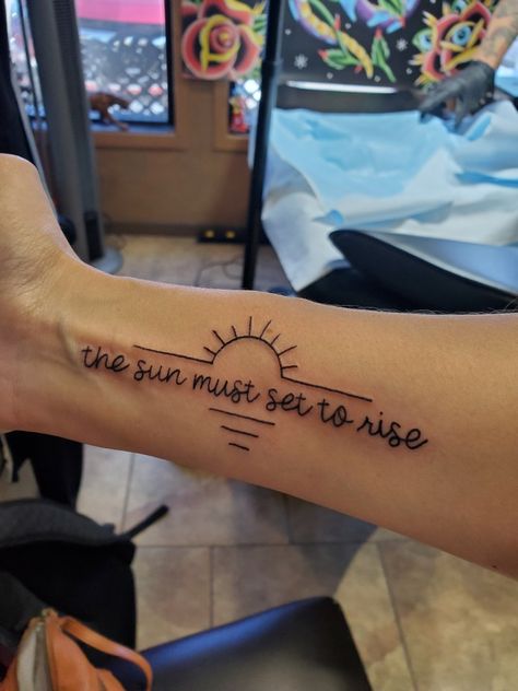 Sun Memorial Tattoo, Sun Must Set To Rise Tattoo, The Sun Always Rises Tattoo, The Sun Must Set To Rise Tattoo, The Sun Will Rise And We Will Try Again Tattoo, Sunrise Tattoo Rising Sun, Rise Up Tattoo, The Sun Will Rise Tattoo, Sun Rays Tattoo