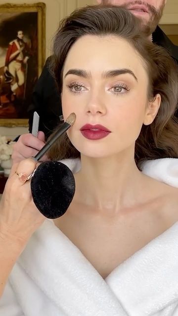 Lily Collins Makeup, Lisa Eldridge Makeup, Tamara Ralph, Dark Lip, Lisa Eldridge, Dark Lips, Soft Classic, Lily Collins, So Happy