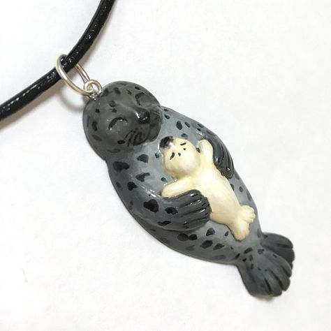 Polymer Clay Seal Necklace Mother and Baby Animal Pendant Clay Seal, Mother And Baby Animals, Seal Necklace, Cute Seals, Baby Seal, Animal Pendant, Polymer Clay Animals, Clay Animals, Clay Art Projects