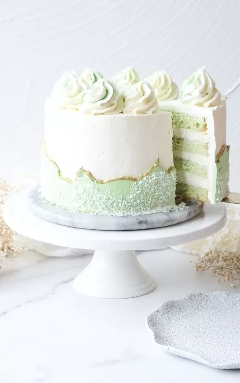 Ondeh Ondeh Cake, Marscapone Cream, Pandan Layer Cake, Ondeh Ondeh, Recipes With Coconut Cream, Glutinous Rice Balls, Genoise Sponge, Pandan Cake, Indonesian Desserts